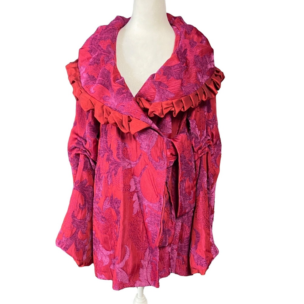 Linda Lundstrom Coat Womens 6 Red Floral Ruffle Collar Belted Satin Jacquard